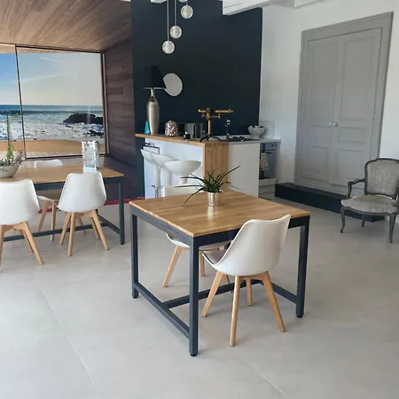 לינה וארוחת בוקר La Chaumeauniere