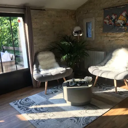 לינה וארוחת בוקר La Chaumeauniere Aigrefeuille-dʼAunis